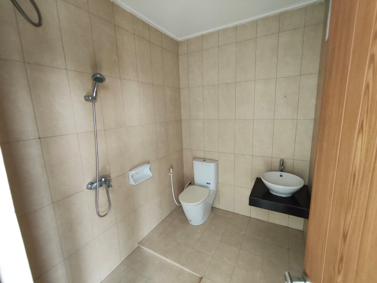 Rumah Disewakan di Summer Bliss Taman Simpruk